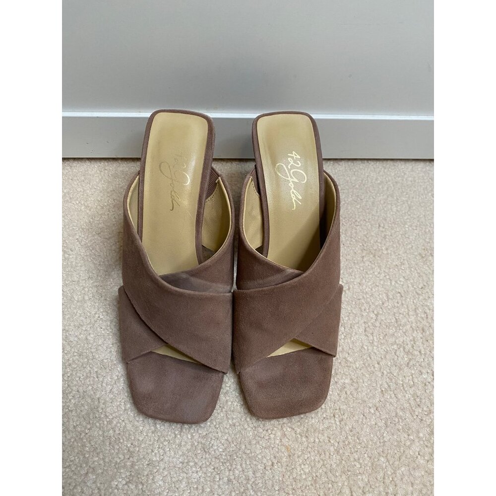 42 Gold Saldana Slide Sandal - Picture 7 of 7